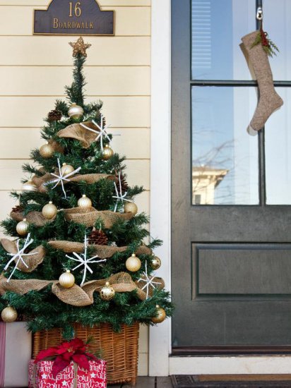 Choinka pomysly - Original_Layla-Palmer-Front-Porch-Christmas-Tree-Beauty-Shot_s3x4_lg.jpg