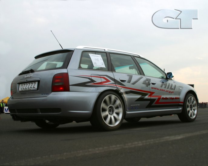 auta i modelki3 - Tapeta Audi S4 3-3 copy.jpg