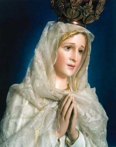 Zdjęcia Figury Matki Bożej Fatimskiej - Nossa-Senhora-de-Ftima-238x300.jpg