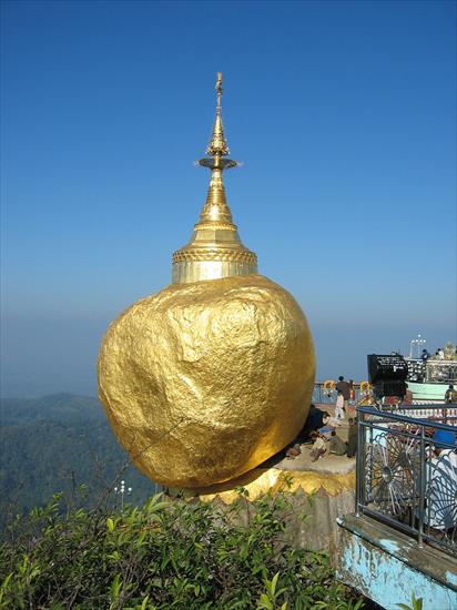 Śmieszne domy - Kyaiktiyo Pagoda Burma.jpg