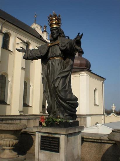 Częstochowa_Jasna_Góra - Jasna Góra pomnik Chrystusa Króla.jpg