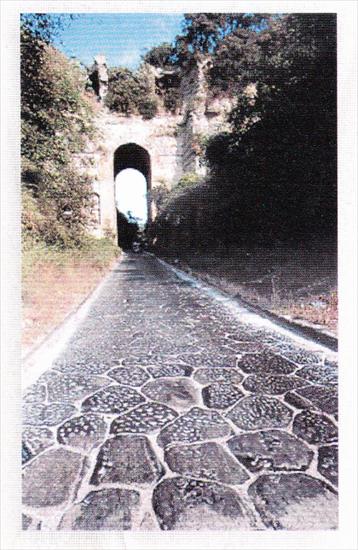 Italia przedrzymska - obrazy - IMG_0004. Fragment drogi Via Domitia w Kume.jpg