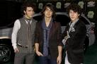 Jonas Brothers - CAW2PBI0.jpg