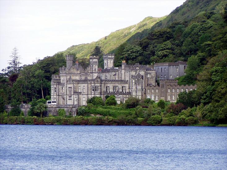 Architektura starożytna - KylemoreAbbey.JPG