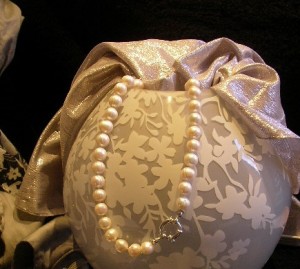Dekoracje z perłami - collar-de-perlas-300x269.jpg